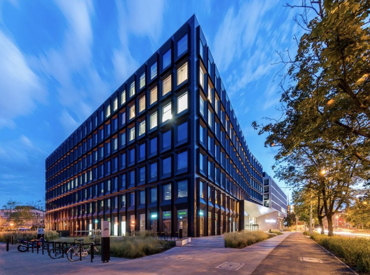 Enel-med zostaje i modernizuje