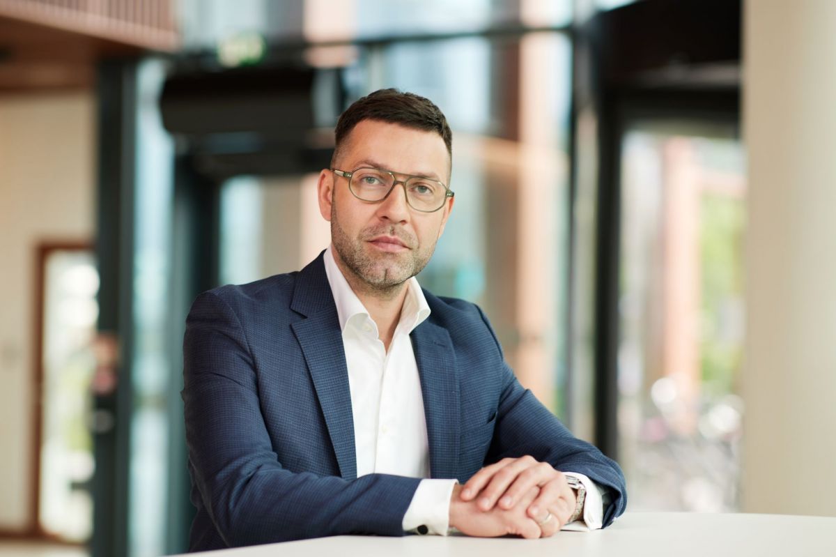 Magazyny przyspieszają na dwóch frontach