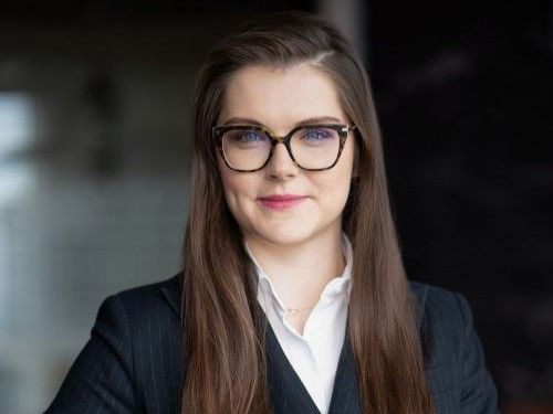 Sektor handlowy z najwyższą kwartalną wartością transakcji od lat